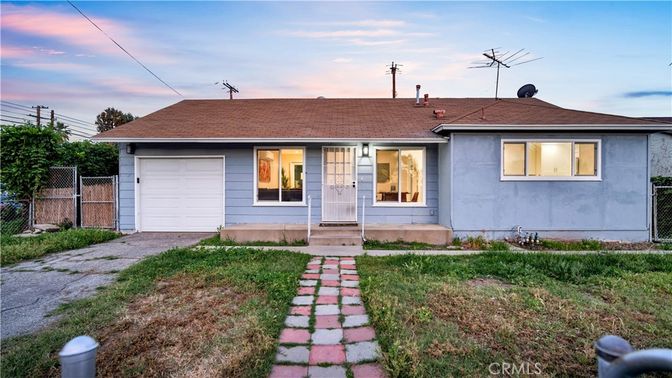 Attached, Backyard, Exterior, Facade, Ranch