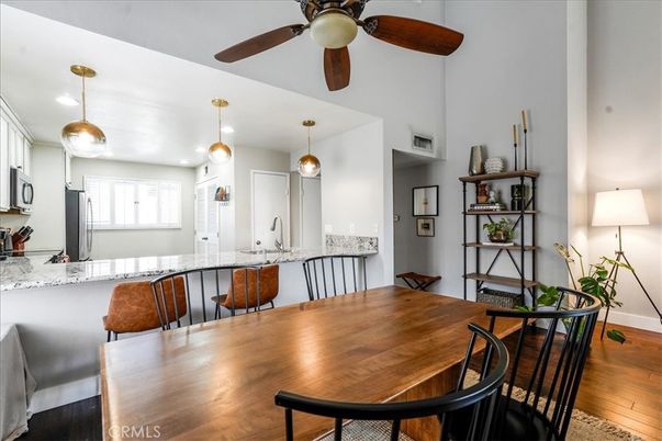 Dining room, Interior, Kitchen, Pendant Lights, Recessed Lighting, Wood Texture Flooring