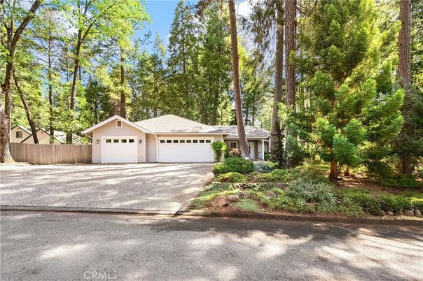 Attached, Detached Garage, Exterior, Facade, Ranch