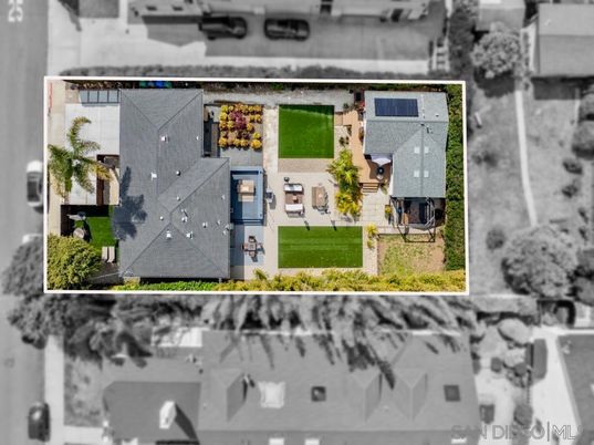 Exterior, Drone