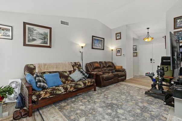 Fitness Equipment, Interior, Living room, Wood Texture Flooring