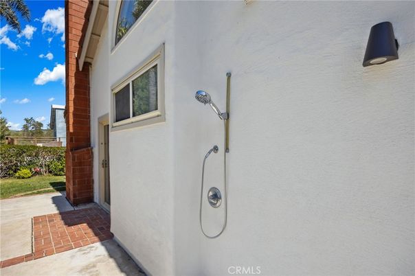 Bathroom, Exterior