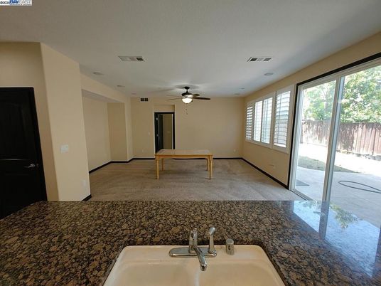Bathroom, Game Room, Interior
