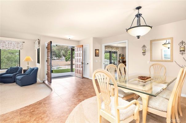 Dining room, Interior