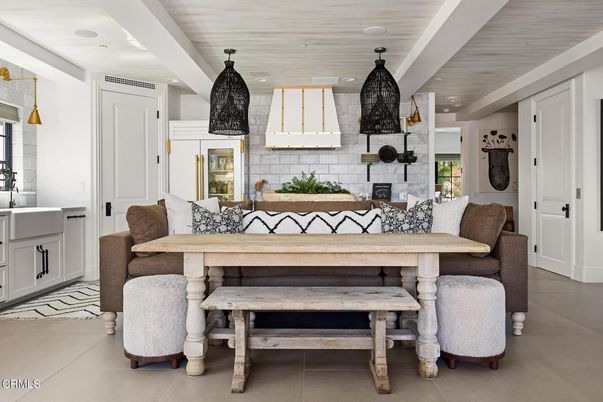 Dining room, Interior, Kitchen, Pendant Lights, Recessed Lighting, Stone Walls