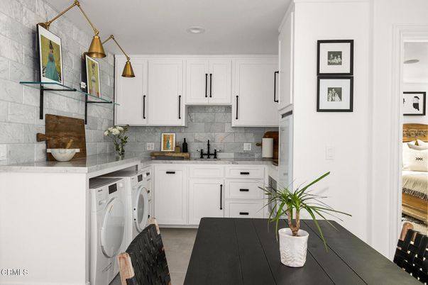 Interior, Recessed Lighting, Washer