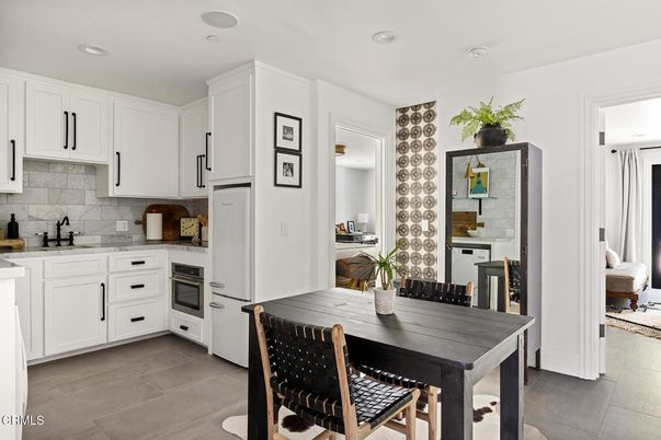 Dining room, Interior, Kitchen, Recessed Lighting
