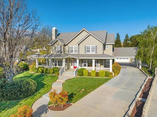 Backyard, Exterior, Facade, Queen Anne Victorian