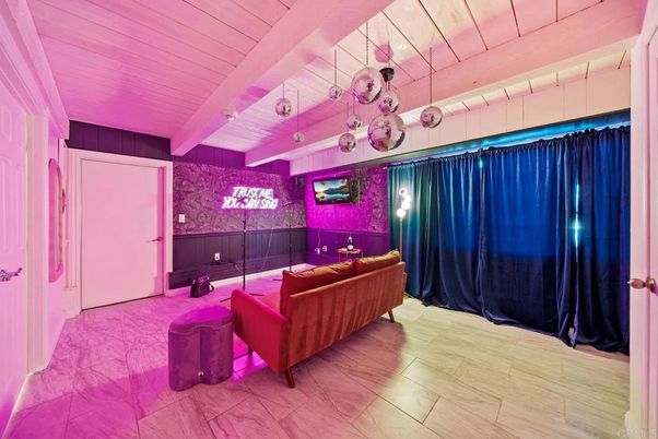 Interior, Living room, Marble, Pendant Lights, Wood Texture Flooring