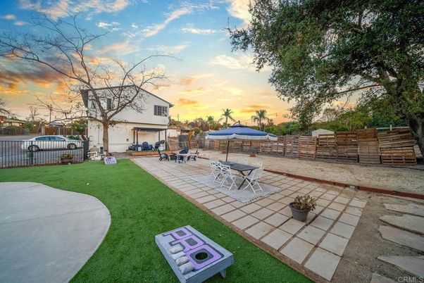 Backyard, Exterior