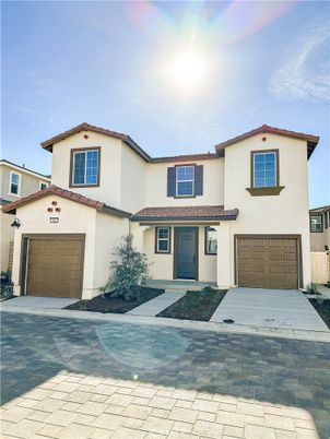 Attached, Exterior, Facade, Spanish Mediterranean