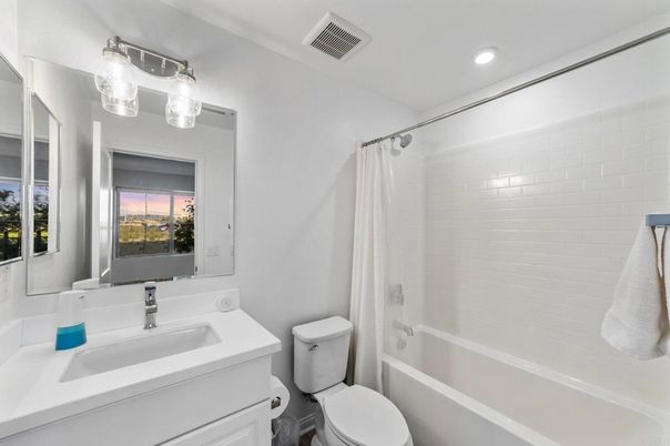 Bathroom, Interior, Recessed Lighting