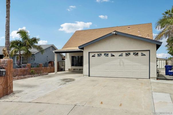 Detached Garage, Exterior