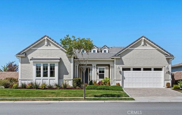 Attached, Exterior, Facade, American Craftsman