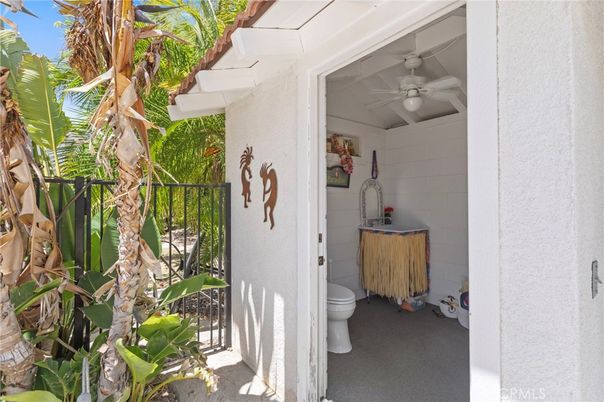 Bathroom, Exterior