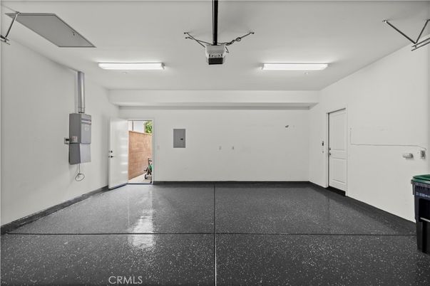 Garage, Interior