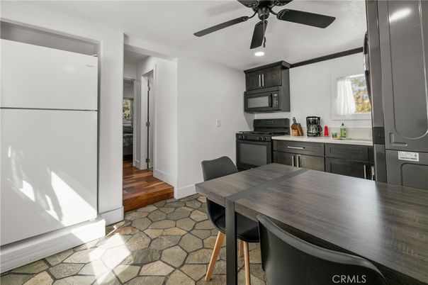 Dining room, Interior, Kitchen, Recessed Lighting, Wood Texture Flooring