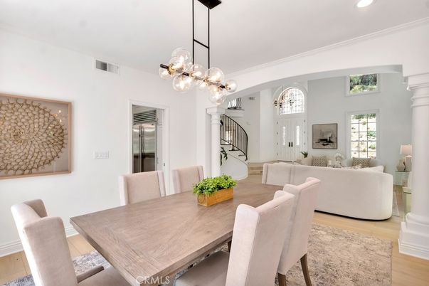 Dining room, Interior, Living room, Pendant Lights, Recessed Lighting, Wood Texture Flooring