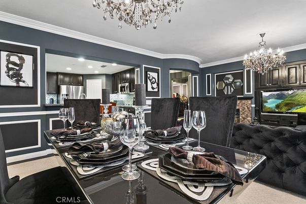 Chandelier, Dining room, Interior, Kitchen, Recessed Lighting, Stainless Steel Appliances