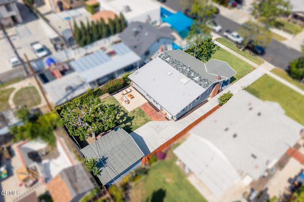 Exterior, Drone