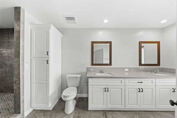 Bathroom, Dual Sink Vanities, Interior, Recessed Lighting