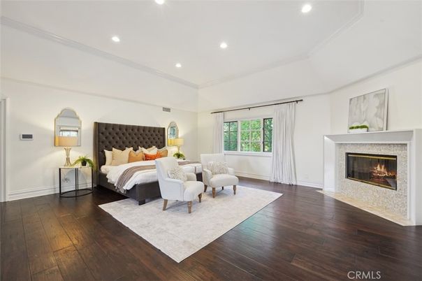 Bedroom, Fireplace, Interior, Recessed Lighting, Wood Texture Flooring