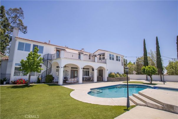 Backyard, Exterior, Pool