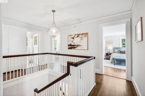 Bedroom, Interior, Pendant Lights, Wood Texture Flooring