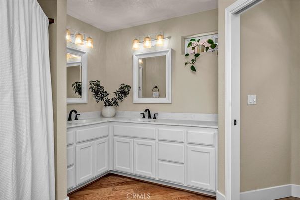 Bathroom, Dual Sink Vanities, Interior, Wood Texture Flooring
