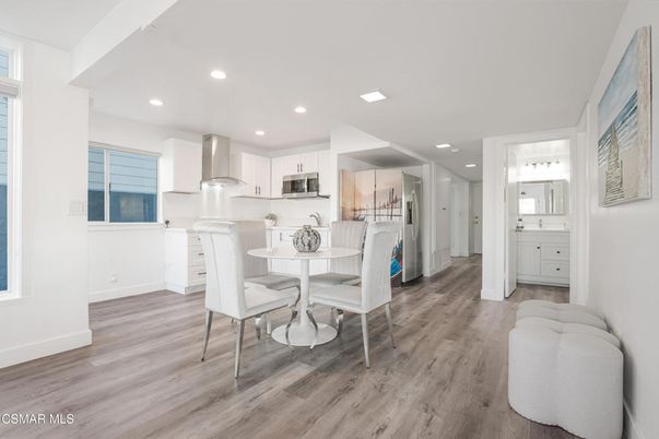 Dining room, Interior, Kitchen, Recessed Lighting, Wood Texture Flooring