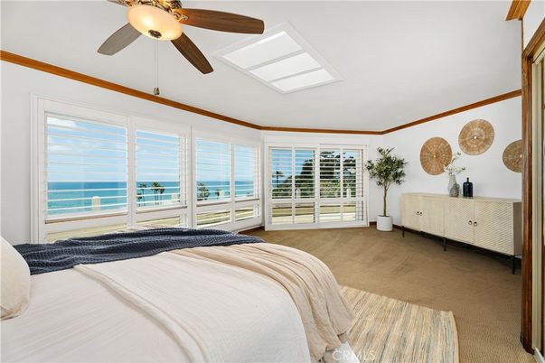 Bedroom, Interior, Water