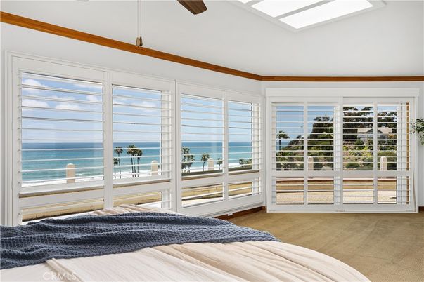Bedroom, Interior, Water