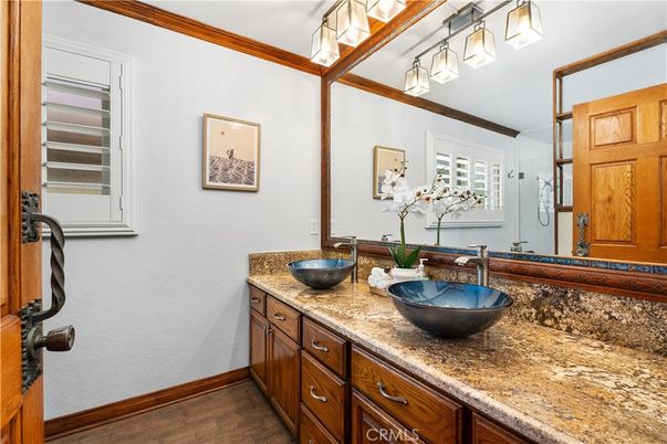 Bathroom, Dual Sink Vanities, Interior, Wood Texture Flooring