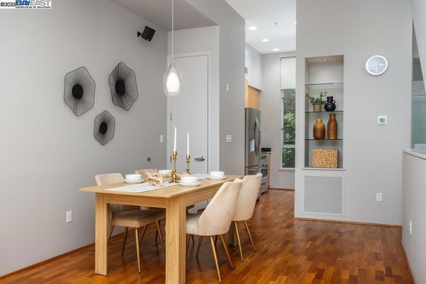 Dining room, Interior, Kitchen, Pendant Lights, Recessed Lighting, Wood Texture Flooring