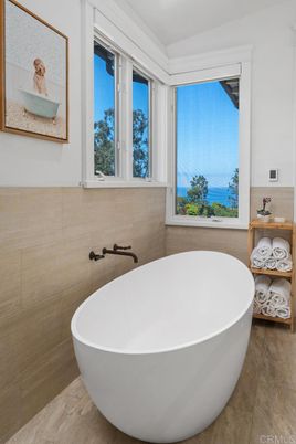 Bathroom, Free Standing Baths, Interior