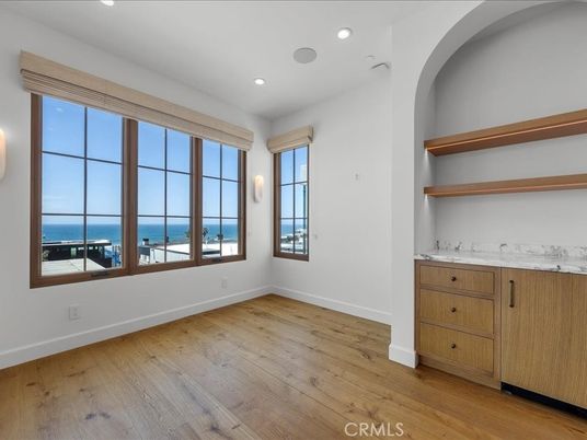Empty room, Interior, Recessed Lighting, Water, Wood Texture Flooring