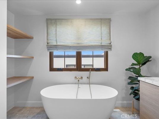 Bathroom, Free Standing Baths, Interior, Recessed Lighting