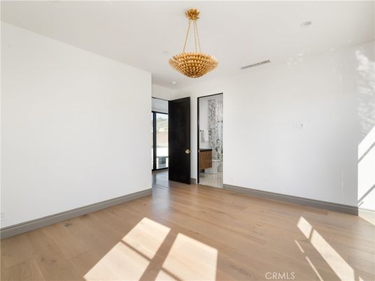 Chandelier, Empty room, Interior, Wood Texture Flooring