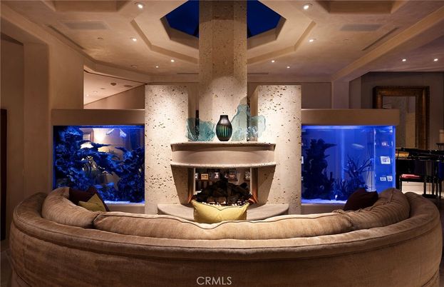 Fireplace, Interior, Living room, Piano, Recessed Lighting