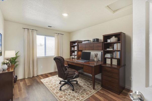 Home Office, Interior, Recessed Lighting, Wood Texture Flooring