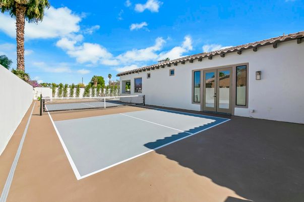 Exterior, Tennis Courts