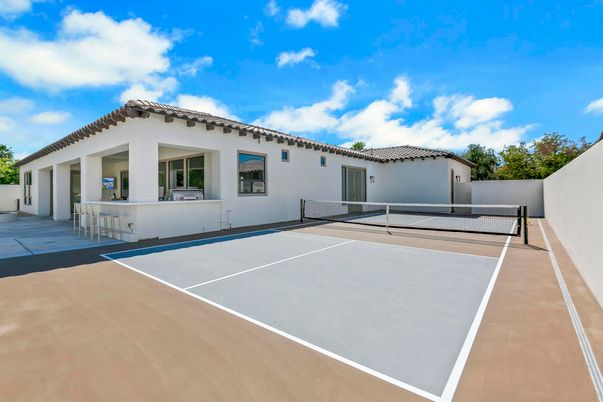 Exterior, Tennis Courts