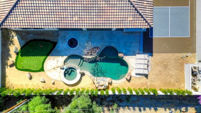 Exterior, Drone