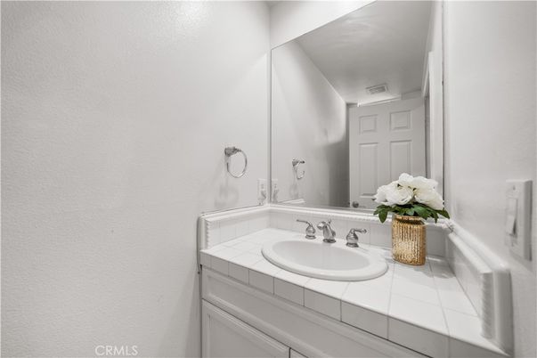 Bathroom, Interior, Tile Countertops