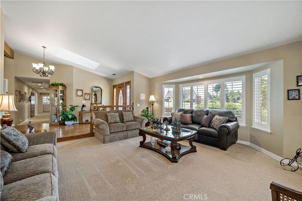 Chandelier, Interior, Living room
