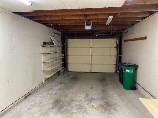 Garage, Interior, Wooden Beams