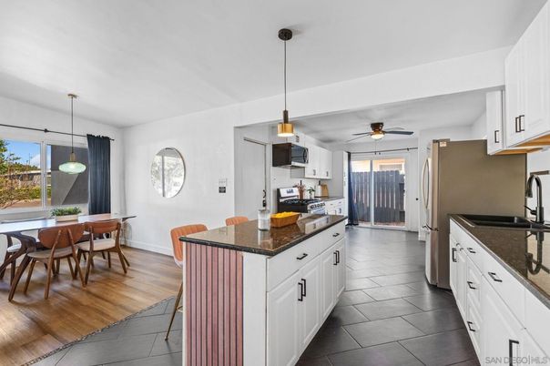 Dining room, Interior, Kitchen, Pendant Lights, Wood Texture Flooring