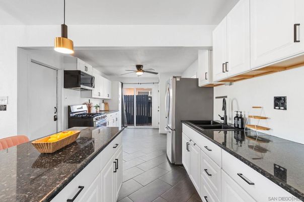 Interior, Kitchen, Pendant Lights