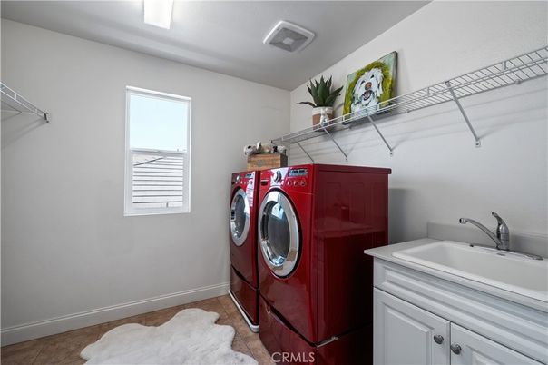 Interior, Washer