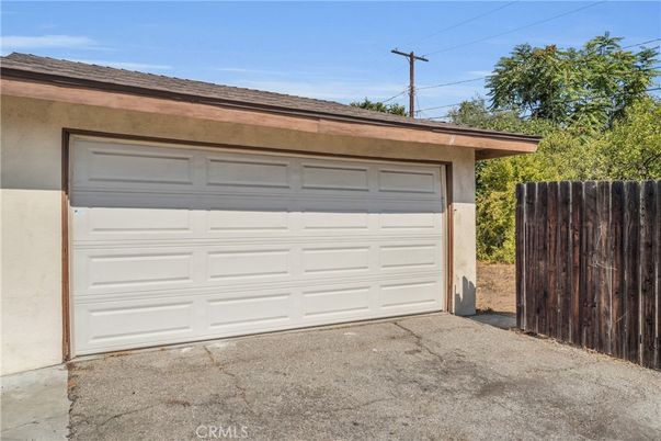 Detached Garage, Exterior